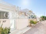 Revente - APPARTEMENT -
TORREVIEJA - La Siesta - El Salado - Torreta