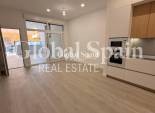 Wiederverkauf - WOHNUNG -
TORREVIEJA - Playa del Cura