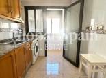 Wederverkoop - APPARTEMENT -
TORREVIEJA - Torrevieja