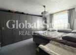 Resale - HOUSE -
LA MARINA - Elche / Elx