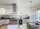 Wederverkoop - VILLA -
CIUDAD QUESADA
