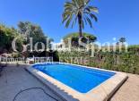 Odsprzedaż - WILLA  -
ORIHUELA COSTA - 