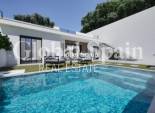 Nowo zbudowane - DOM -
TORRE PACHECO - 