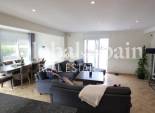 Odsprzedaż - WILLA  -
TORREVIEJA - 