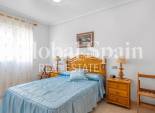 Venta - APARTAMENTO -
TORREVIEJA - Estacion de autobuses