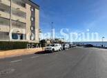 Revente - APPARTEMENT -
TORREVIEJA - Punta Prima