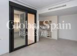 Venta - APARTAMENTO -
TORREVIEJA - Paseo maritimo