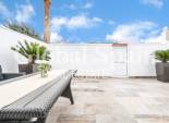 Wederverkoop - APPARTEMENT -
TORREVIEJA - Torreta