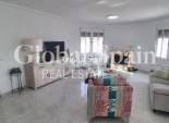 Resale - VILLA -
ROJALES - Inland
