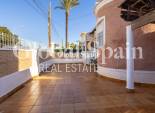 Resale - VILLA -
TORREVIEJA - Costa Blanca
