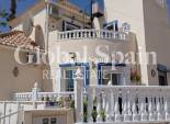 Resale - VILLA -
VILLAMARTÍN - Costa Blanca