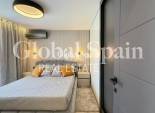 Revente - VILLA -
TORREVIEJA - Punta Prima
