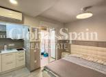Wederverkoop - APPARTEMENT -
TORREVIEJA - Playa del Cura
