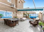 Wiederverkauf - VILLA -
TORREVIEJA - LOS BALCONES - LOS ALTOS