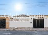 Revente - VILLA -
TORREVIEJA - El Chaparral