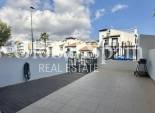 Resale - Apartment -
ORIHUELA COSTA - VILLAMARTÍN