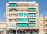 Revente - APPARTEMENT -
TORREVIEJA - Acequion