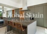 Neubau - VILLA -
CASARES - Pedregales