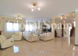 Resale - VILLA -
CIUDAD QUESADA