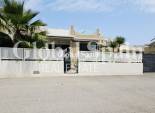 Resale - VILLA -
ORIHUELA COSTA - La Regia