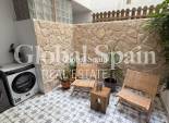 Wederverkoop - APPARTEMENT -
TORREVIEJA - Estacion de autobuses