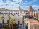 Wederverkoop - PENTHOUSE -
TORREVIEJA - Paseo maritimo