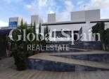 Wederverkoop - VILLA -
PERALEJA GOLF - Inland