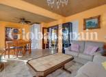 Resale - APARTMENT -
GUARDAMAR DEL SEGURA