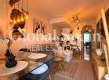Resale - HOUSE -
ORIHUELA COSTA - VILLAMARTÍN