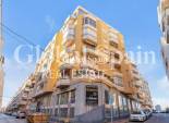 Wederverkoop - APPARTEMENT -
TORREVIEJA - Habaneras