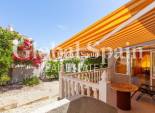 Resale - VILLA -
ROJALES - Centro de la Ciudad Quesada