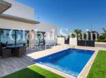 Nueva construcción  - VILLA -
DAYA NUEVA - CENTRO