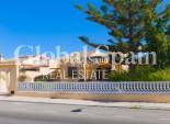 Wiederverkauf - VILLA -
TORREVIEJA - Costa Blanca