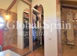 Resale - VILLA -
ORIHUELA COSTA - Villamartin