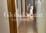 Wederverkoop - APPARTEMENT -
TORREVIEJA - Torrevieja