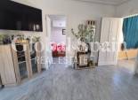 Wederverkoop - APPARTEMENT -
TORREVIEJA - Torrevieja