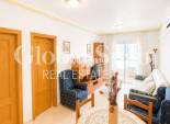 Wederverkoop - APPARTEMENT -
TORREVIEJA - Estacion de autobuses