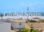 Odsprzedaż - WILLA  -
TORREVIEJA - 