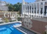 Revente - MAISON -
ORIHUELA COSTA - Los Almendros-la Florida