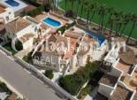 Odsprzedaż - WILLA  -
ORIHUELA COSTA - 