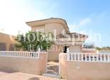 Wiederverkauf - VILLA -
TORREVIEJA - Costa Blanca