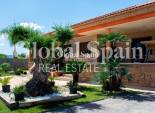 Resale - HOUSE -
ORIHUELA - El raal