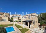 Resale - VILLA -
ORIHUELA - Inland