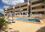 Wederverkoop - APPARTEMENT -
JACARILLA - Jacarilla