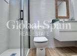 Revente - APPARTEMENT -
TORREVIEJA - Punta prima