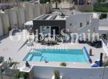 Wederverkoop - VILLA -
CIUDAD QUESADA