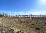 Resale - LAND -
CAÑADA DEL TRIGO - Inland