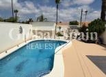 Odsprzedaż - WILLA  -
CABO ROIG - Costa Blanca
