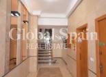 Wederverkoop - APPARTEMENT -
TORREVIEJA - Center
