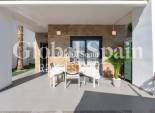 Wederverkoop - VILLA -
BIGASTRO - D6